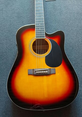 Nashville by Richwood, Dreadnought electro-akoestische gitaar, sunburst met dikke hoes