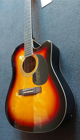 Nashville by Richwood, Dreadnought electro-akoestische gitaar, sunburst met dikke hoes