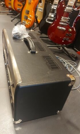 Kustom 100W All Tube Head DOUBLE CROSS, showmodel