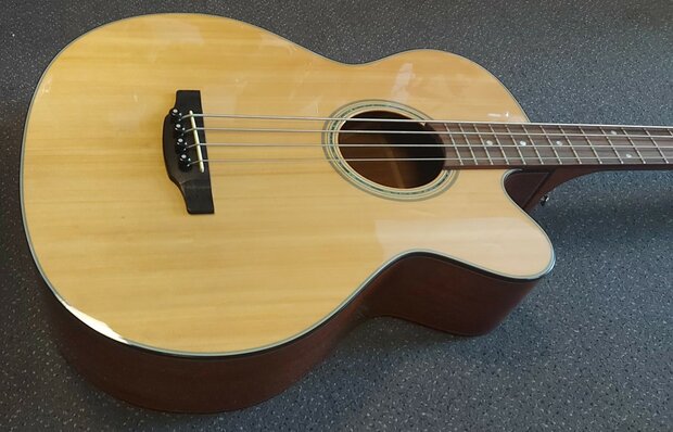 Takamine GB30CENAT Electro-akoestische basgitaar met cutaway