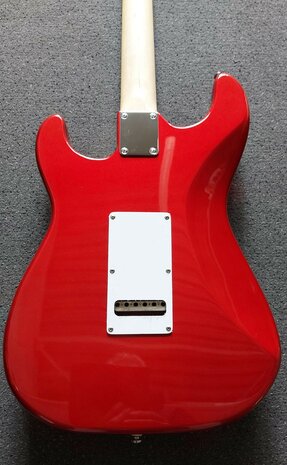 G&L Legacy Candy Apple Red RW, matching headstock