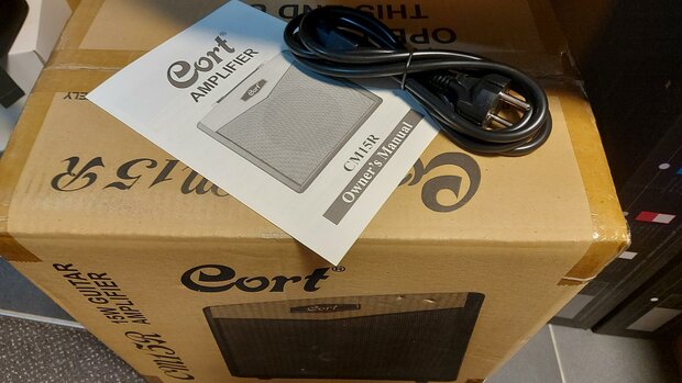 CORT E-Gitaarcombo versterker, CM15R, Dark Red, 15W met reverb