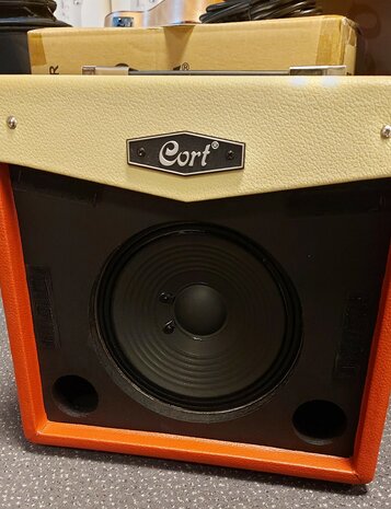 CORT E-Gitaarcombo versterker, CM15R, Dark Red, 15W met reverb