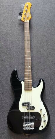 EKO PJ-model basgitaar, nu met baspakket