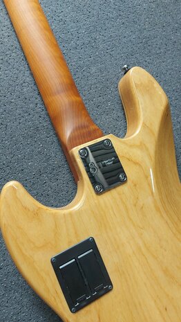 Sire Basses V10+ S4/NT Series Marcus Miller basgitaar