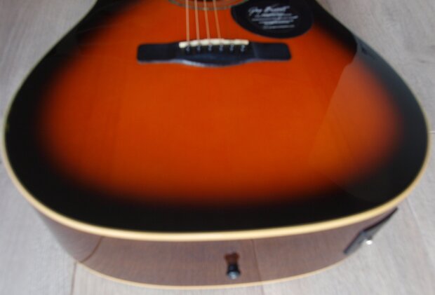 Samick Greg Bennett G-Series Electro-akoestische Dreadnought Mahonie, GD100SCEVS, sunburst