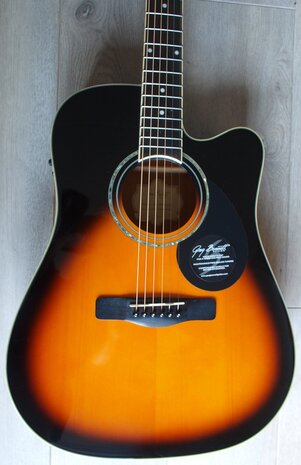 Samick Greg Bennett G-Series Electro-akoestische Dreadnought Mahonie, GD100SCEVS, sunburst