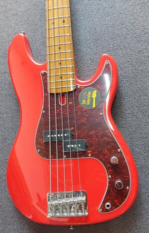 Sire Basses P5 Series Marcus Miller basgitaar, Dakota Red