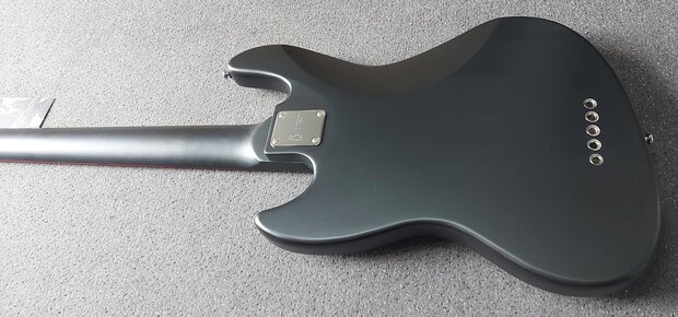 Sire Basses V3P Passive Series Marcus Miller 5-snarige passieve basgitaar, matzwart
