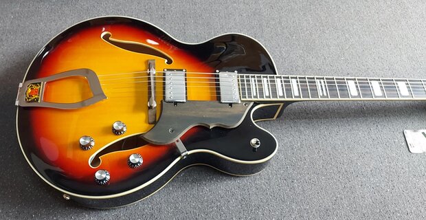 Hagstrom HJ800 hollowbody 3-tone sunburst