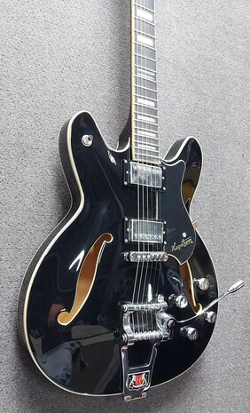 Hagstrom Tremar Viking DeLuxe Black