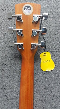 CORT Earth Open Pore startersset met div accessoires waaronder een zwarte gigbag