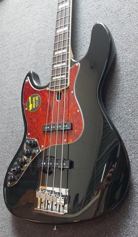 Sire Marcus Miller V7 2nd generation alder 4-snarige basgitaar, linkshandig