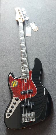 Sire Marcus Miller V7 2nd generation alder 4-snarige basgitaar, linkshandig