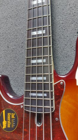 Sire Marcus Miller V7+ 2nd Gen linkshandig 5-snarig Tobacco Sunburst