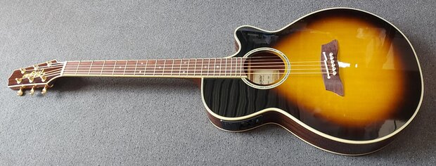 Takamine TN138C Sunburst Thinline met koffer