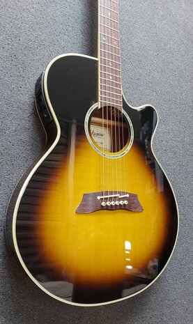 Takamine TN138C Sunburst Thinline met koffer