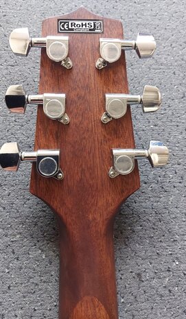 Takamine GN30CENAT Auditorium Cutaway Electro