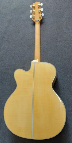 Takamine GJ-72CE NAT electro-akoestische Jumbo gitaar met cutaway