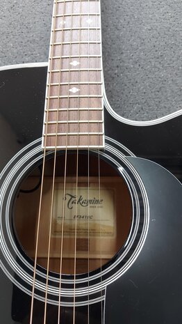 Takamine EF341SC elektro-akoestische western gitaar zwart, nu met kofferkeuze