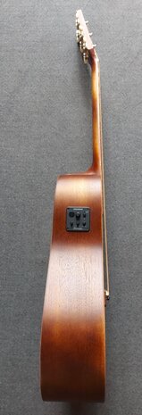 Sigma DM-15E-AGED electro-akoestische dreadnought, aged old whiskey barrel