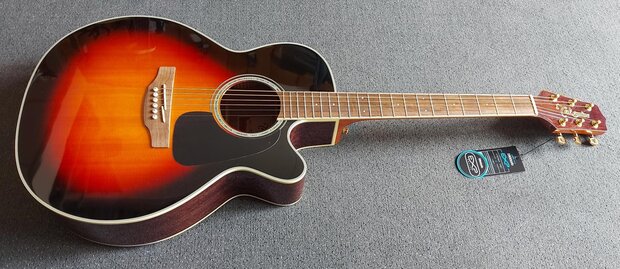 Takamine GN51CEBSB electro-akoestische Grand Auditorium met cutaway, brown sunburst