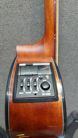 Takamine GF30CEBSB electro-akoestische Folk gitaar met cutaway
