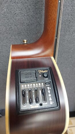 Takamine TN18C - Dreadnought Cutaway Electro