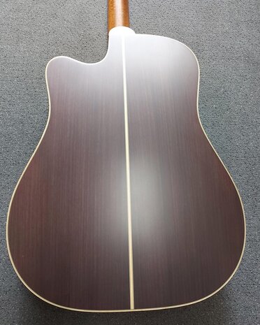 Takamine TN18C - Dreadnought Cutaway Electro