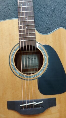 Takamine GD30CENAT electro-akoestische Dreadnought met cutaway