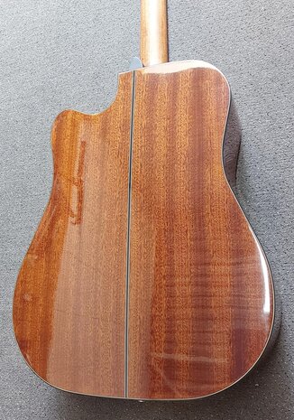 Takamine GD30CENAT electro-akoestische Dreadnought met cutaway