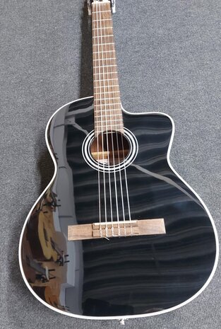 Takamine GC2CE-BLK electro-akoestische nylonsnarige gitaar