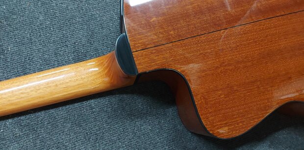 Takamine GC1CENAT Klassieke gitaar Cutaway Electro
