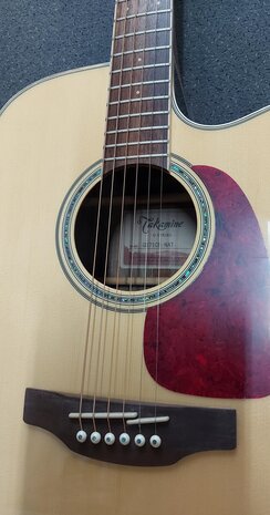 Takamine GD71CENAT electro-akoestische Dreadnought met cutaway