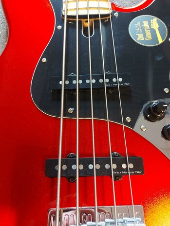 Sire Marcus Miller V7+ Vintage alder 5-string bass guitar bright metallic red