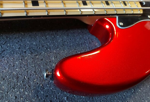 Sire Marcus Miller V7+ Vintage alder 5-string bass guitar bright metallic red