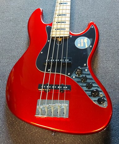 Sire Marcus Miller V7+ Vintage alder 5-string bass guitar bright metallic red