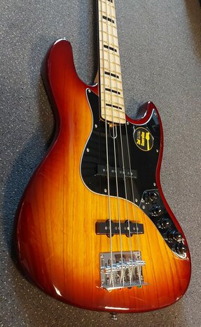 Sire Marcus Miller V7+ Vintage Swamp Ash 4-snarige basgitaar, Tobacco Sunburst S4, 2nd Gen