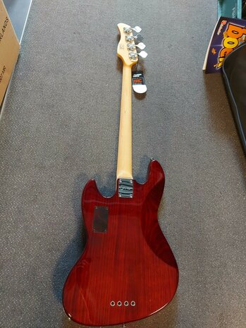 Sire Marcus Miller V7+ Vintage Swamp Ash 4-snarige basgitaar, Tobacco Sunburst S4, 2nd Gen