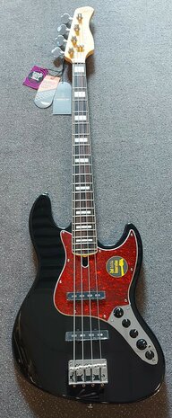 Sire Marcus Miller V7+ 2nd Gen Series 4-snarige basgitaar, zwart / black