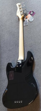 Sire Marcus Miller V7+ 2nd Gen Series 4-snarige basgitaar, zwart / black