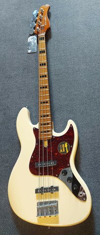 Sire Basses V5 Series Marcus Miller basgitaar, Vintage White