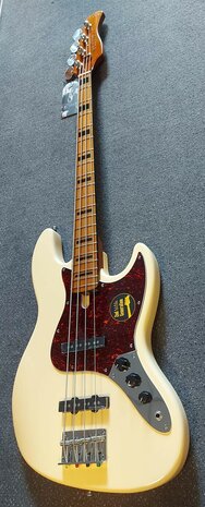 Sire Basses V5 Series Marcus Miller basgitaar, Vintage White