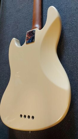 Sire Basses V5 Series Marcus Miller basgitaar, Vintage White