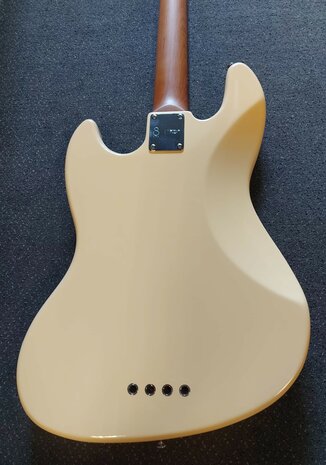 Sire Basses V5 Series Marcus Miller basgitaar, Vintage White