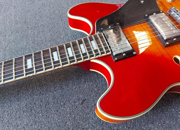 Sire H7 Series Larry Carlton electric archtop, Cherry Sunburst