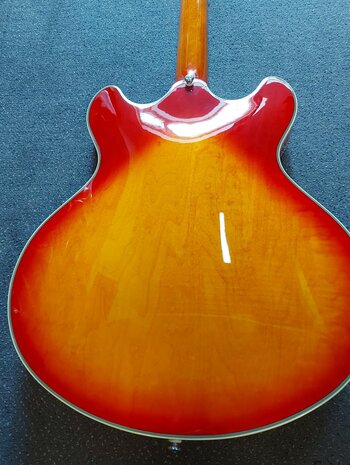 Sire H7 Series Larry Carlton electric archtop, Cherry Sunburst