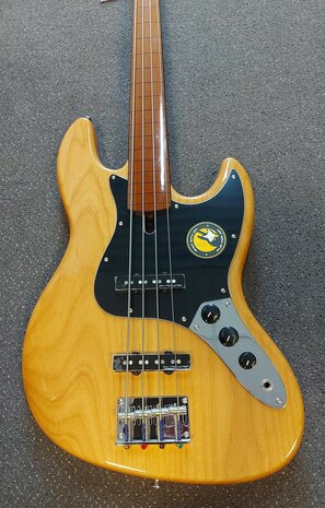 Sire Marcus Miller V5 fretless alder 4-string passive bass guitar natural