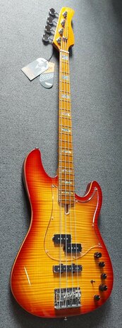 Sire Marcus Miller P10+ A4/TS, tobacco sunburst, flamed maple top