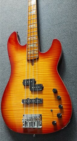 Sire Marcus Miller P10+ A4/TS, tobacco sunburst, flamed maple top